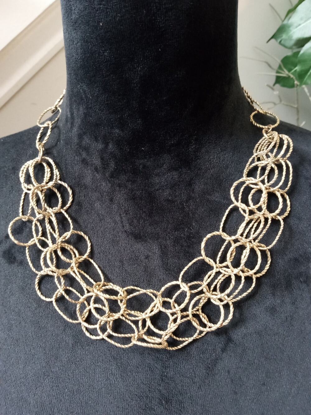 Gold Tone Multi Circle Link Statement Bib Necklace Lightweight Modern Boho Chic